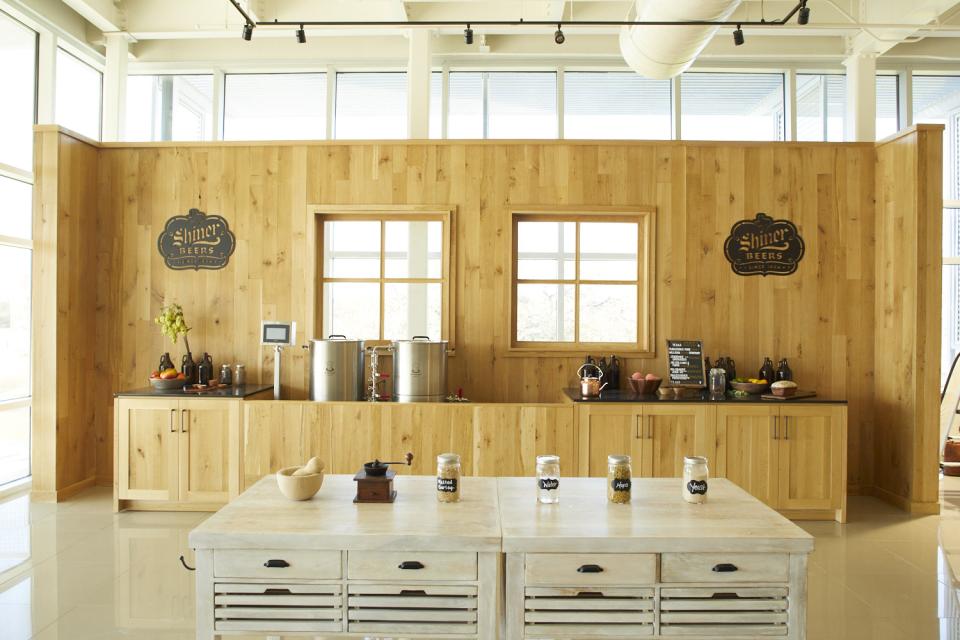 Shiner brewery guest experience tour